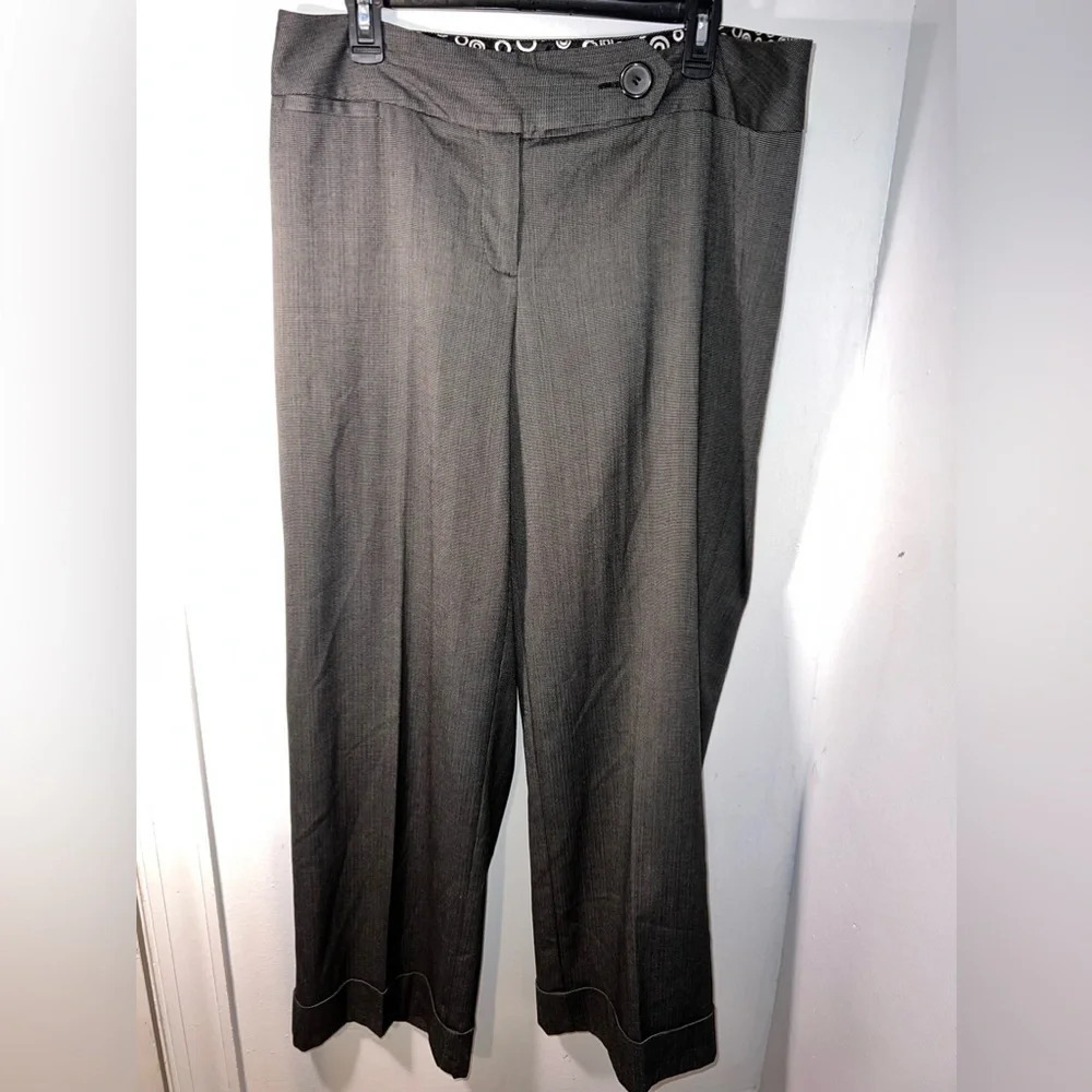 Ashley Stewart,14, wide‎ leg, offset large button cuffed hem,zip, career pant